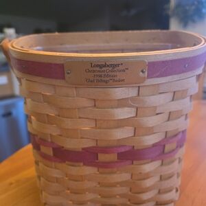 Vintage Longaberger 1998 Christmas Collection Red "Glad Tidings" Basket.